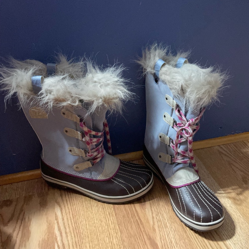 SOREL BOOTS SIZE 7  Baby Blue ,Brown